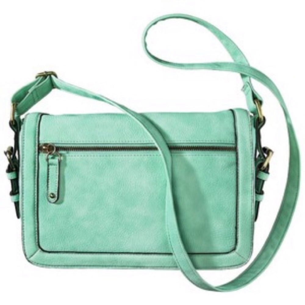 mint colored spring purse!
